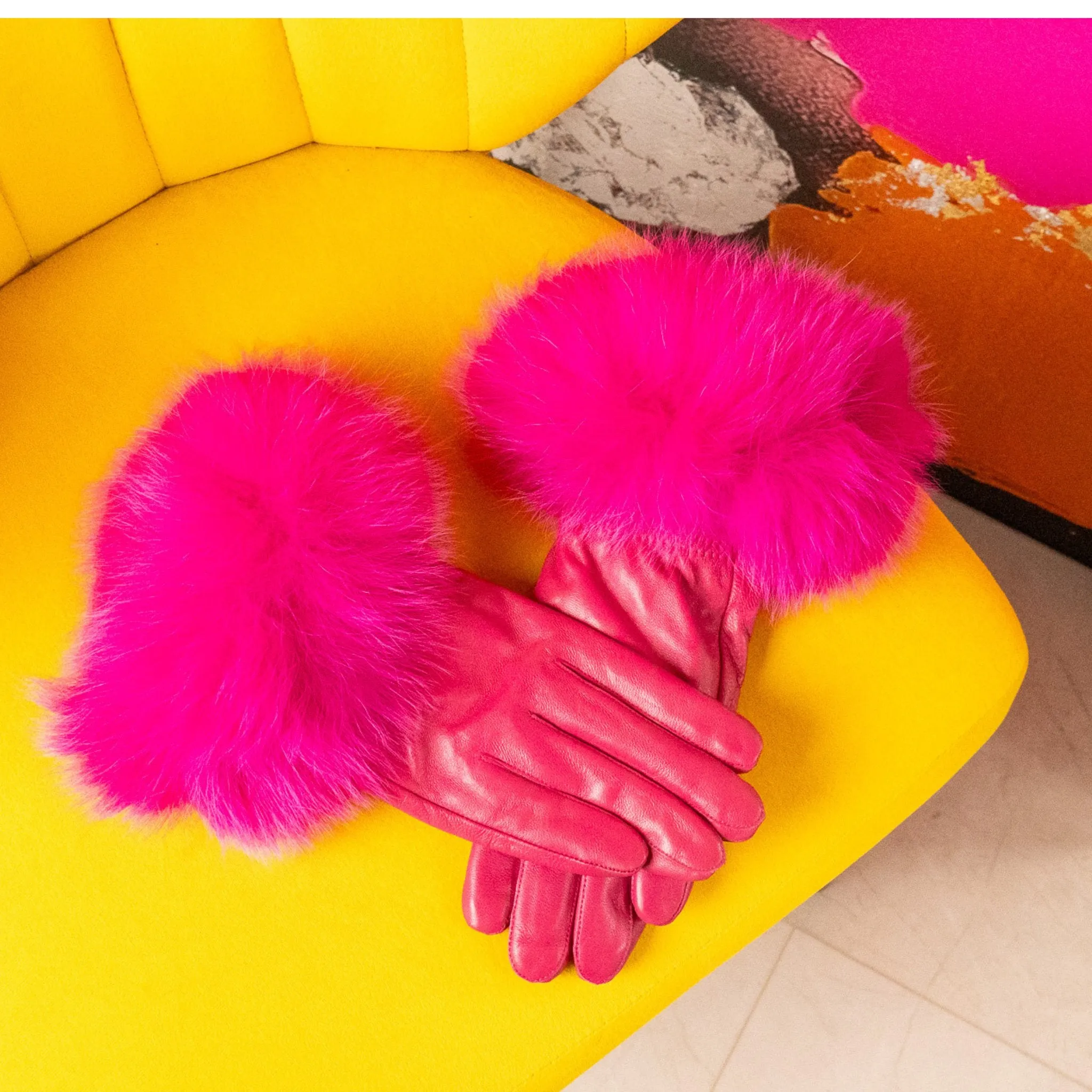 Aspen Pure Fox Fur and Sheepskin Leather Gloves - Sassy Hot Pink