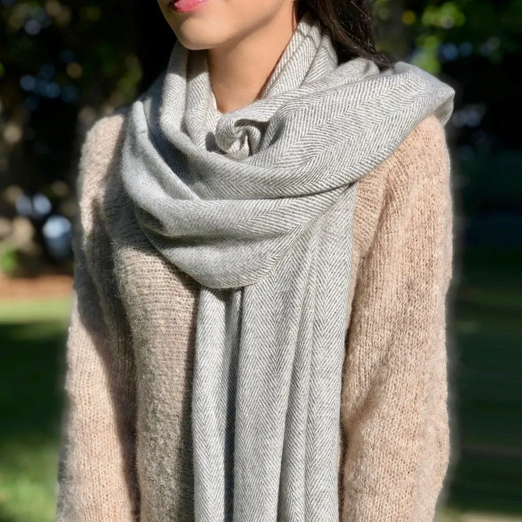 Cashmere Scarf | Gray Herringbone