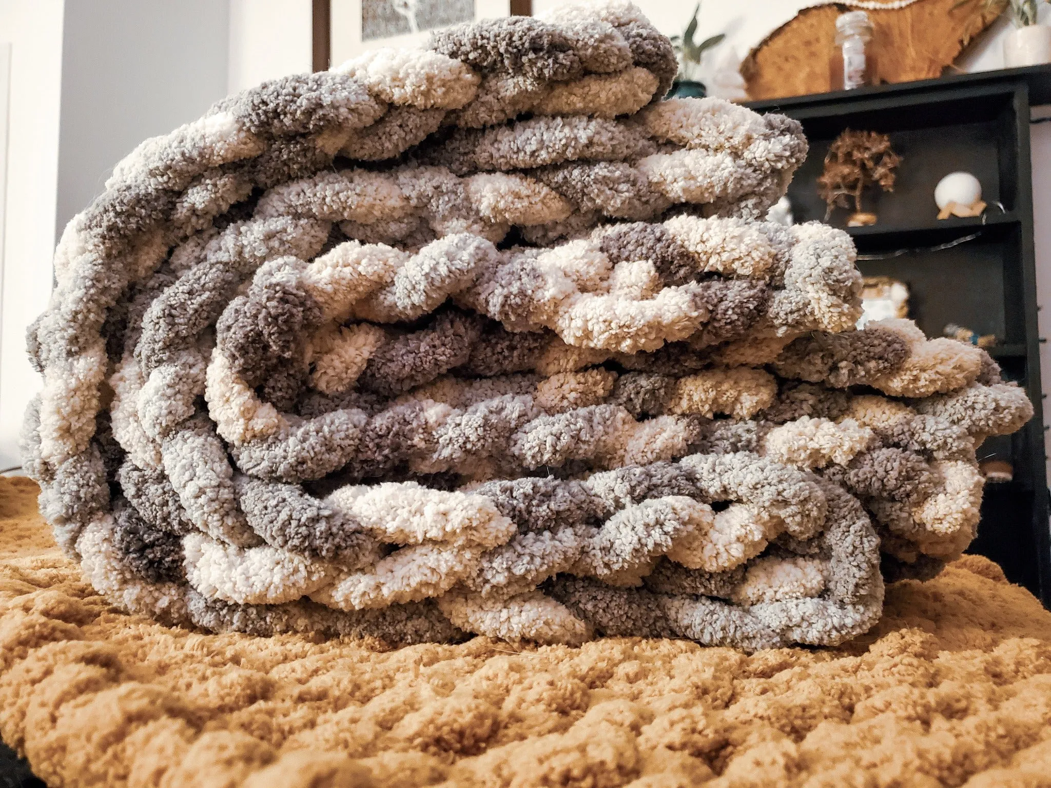 Luxurious Chunky Knit Blanket - Queen Size 90x90 - Perfect for Cozy Winter Nights