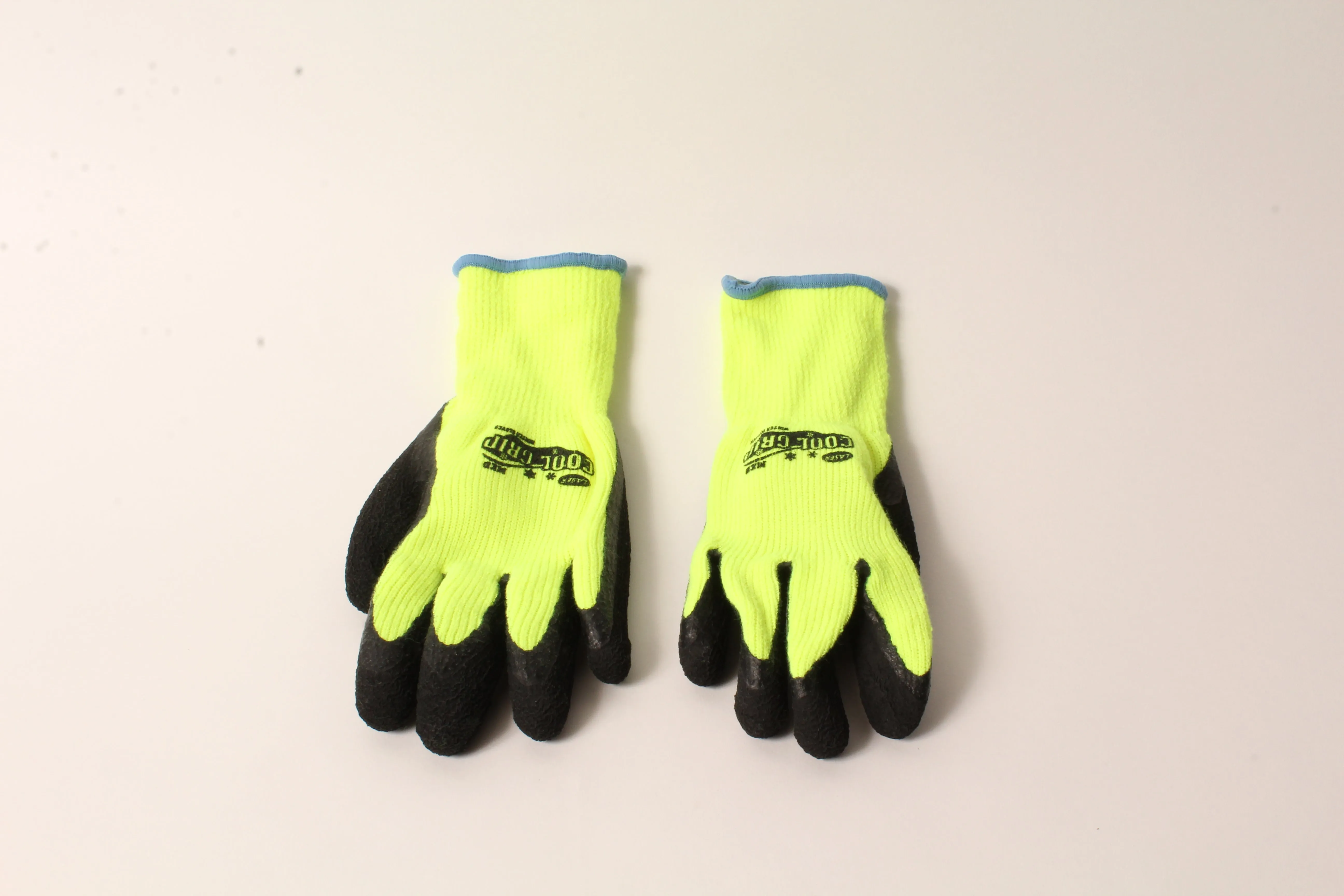 Medium Gloves Cool Grip Winter Acrylic Thermal Liner Rubber Latex Thumb